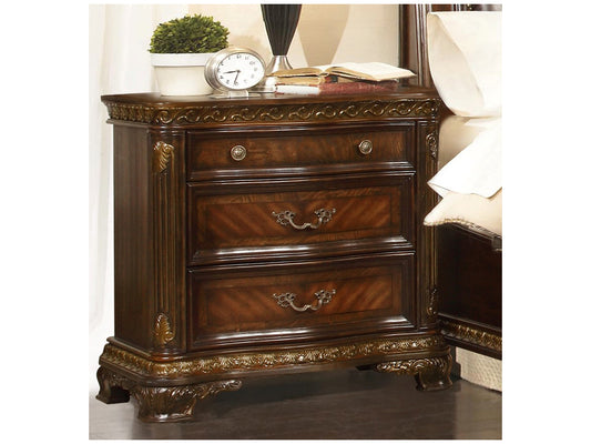 King Arthur 3-Drawer Nightstand